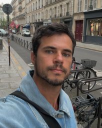 Саша Смиронов